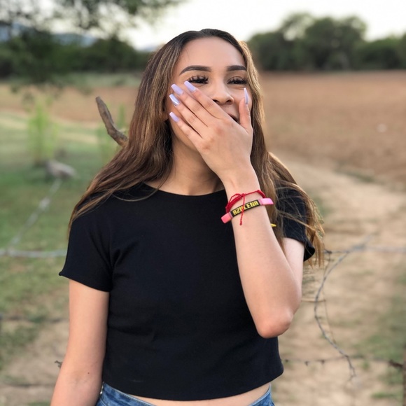 Meet your Posher, Sandra - Picture 1 of 1